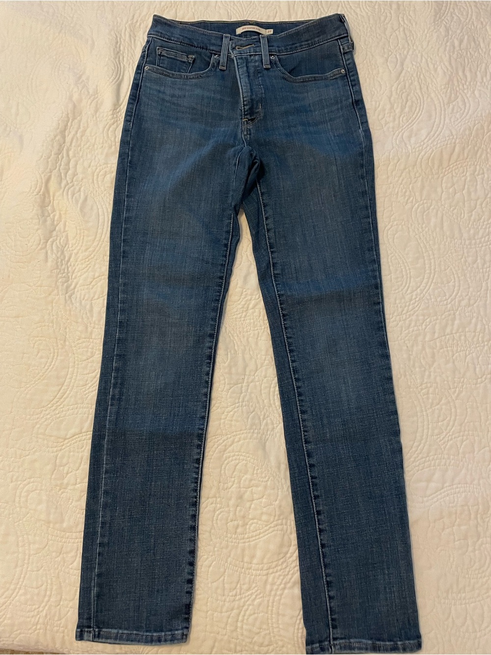 Levi’s 312 Shaping Slim Jeans